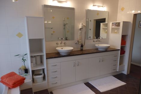 Photo of property in 26 Cowley Drive, Leamington, Cambridge, 3432