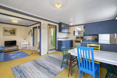 Photo of property in 68 Nash Parade, Foxton Beach, Foxton, 4815