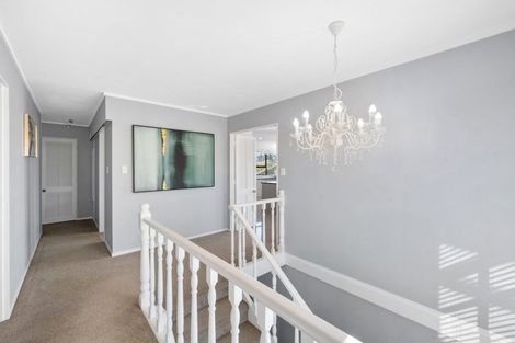 Photo of property in 15 Pigeon Mountain Road, Half Moon Bay, Auckland, 2012