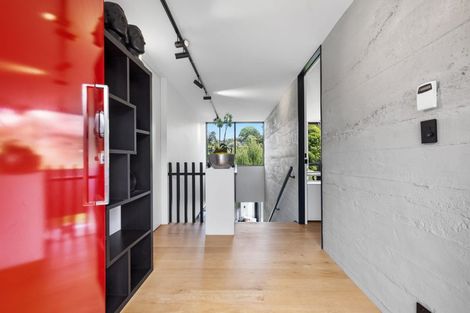 Photo of property in 61 Evelyn Road, Cockle Bay, Auckland, 2014