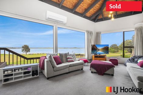 Photo of property in 14 Kaanapali Place, Wattle Downs, Auckland, 2103