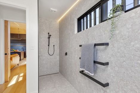 Photo of property in 21 Point Street, Raglan, 3225