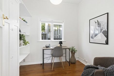 Photo of property in 18 Carrington Street, Mount Cook, Wellington, 6021