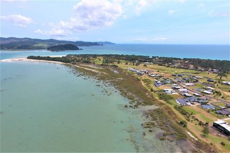 Photo of property in 129 Kelly Jade Avenue, Matarangi, Whitianga, 3592