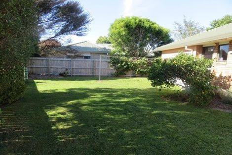 Photo of property in 17 Mews Place, Forest Lake, Hamilton, 3200