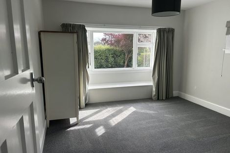 Photo of property in 172 Weston Road, St Albans, Christchurch, 8052