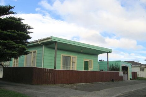 Photo of property in 6a Beauchamp Street, Tawa, Wellington, 5028