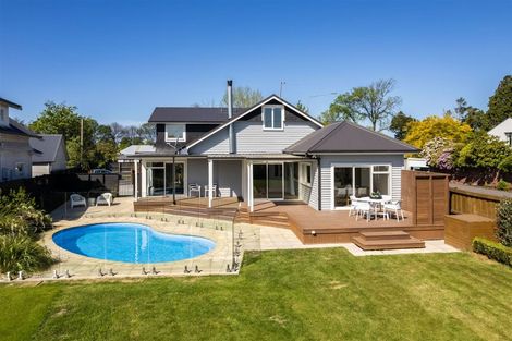 Photo of property in 3 Strowan Road, Strowan, Christchurch, 8052
