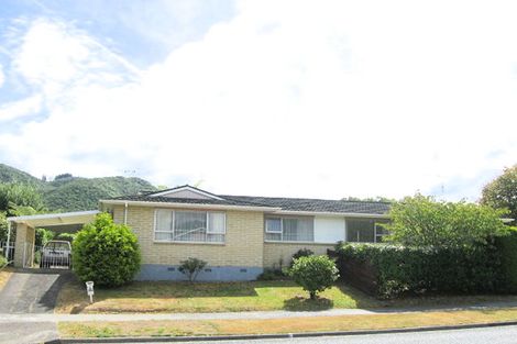 Photo of property in 2/53 California Drive, Totara Park, Upper Hutt, 5018