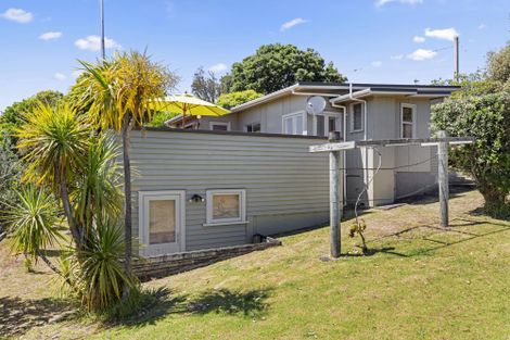 Photo of property in 14 Main Road, Raglan, 3225