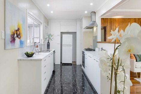 Photo of property in 64 Seabrook Avenue, New Lynn, Auckland, 0600