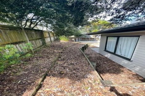 Photo of property in 10a Rena Place, West Harbour, Auckland, 0618