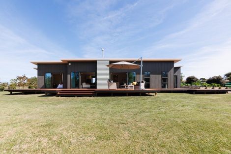 Photo of property in 36c Palmer Road, Foxton Beach, Foxton, 4891