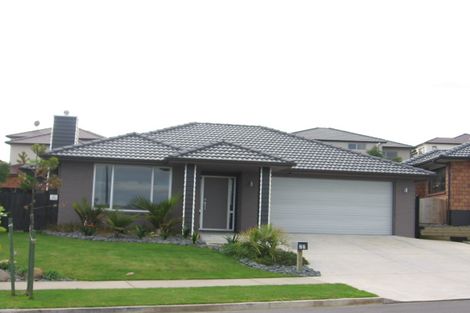 Photo of property in 88 Cyril French Drive, Flat Bush, Auckland, 2016