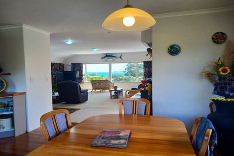 Photo of property in 9/11 Ocean View Road, Cable Bay, 0420