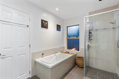 Photo of property in 14 Renner Place, Pyes Pa, Tauranga, 3112