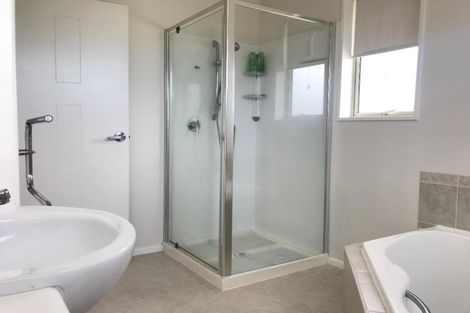 Photo of property in 52 Titirangi Crescent, Parklands, Christchurch, 8083