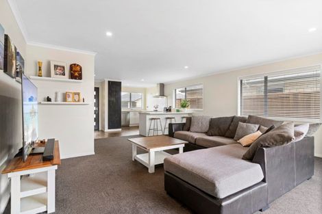 Photo of property in 26 Kanapa Close, Papamoa, 3118