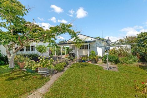 Photo of property in 4 Atkins Street, Patutahi, Gisborne, 4072