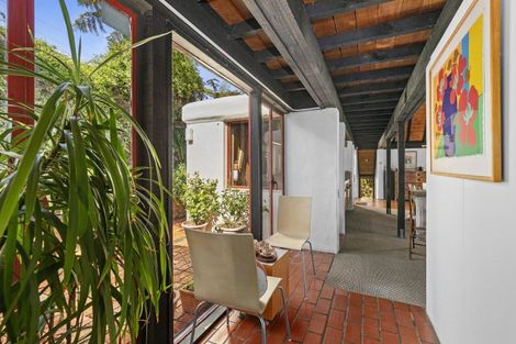 Photo of property in 22 Rakeiora Grove, Korokoro, Lower Hutt, 5012