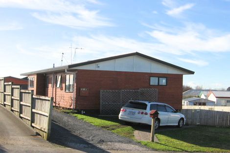 Photo of property in 22 Rosehill Place, Nawton, Hamilton, 3200