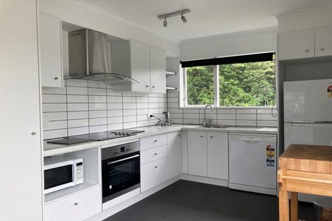 Photo of property in 47 Chartwell Drive, Crofton Downs, Wellington, 6035