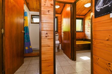 Photo of property in 21 Burns Road, Hospital Hill, Napier, 4110