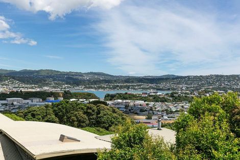 Photo of property in 85a Seatoun Heights Road, Seatoun, Wellington, 6022