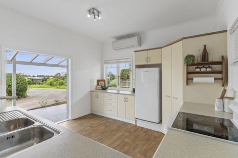 Photo of property in 4 Crossley Street, Katikati, 3129