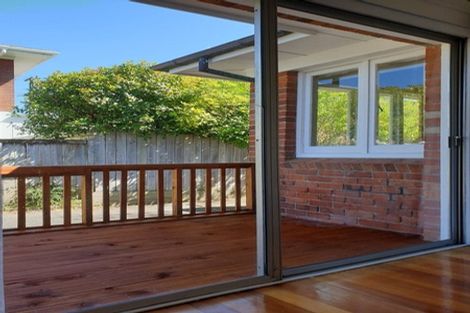 Photo of property in 1/16 Taharoto Road, Takapuna, Auckland, 0622