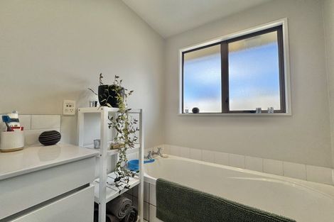 Photo of property in 8a Suva Street, Upper Riccarton, Christchurch, 8041