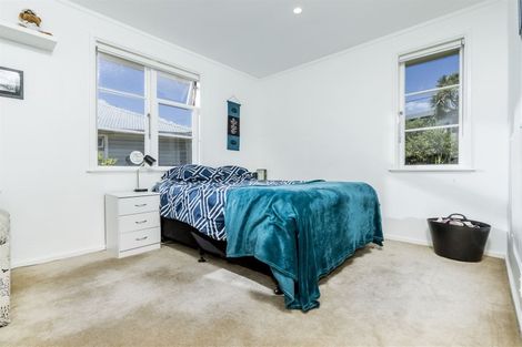 Photo of property in 2 Leander Road, Bayswater, Auckland, 0622