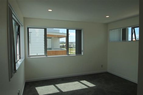 Photo of property in 20 Lockheed Street, Hobsonville, Auckland, 0618