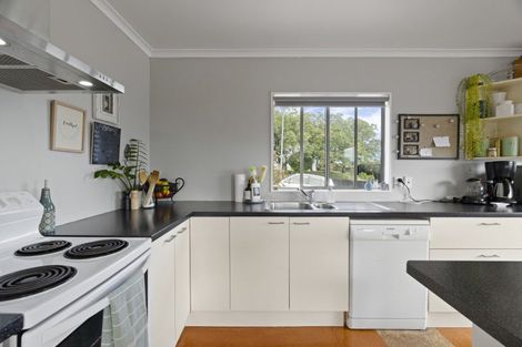 Photo of property in 5a Langstone Street, Welcome Bay, Tauranga, 3112