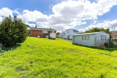 Photo of property in 69 Arimu Road, Papakura, 2110