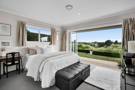Photo of property in 167 Henwood Road, Paraite, New Plymouth, 4372