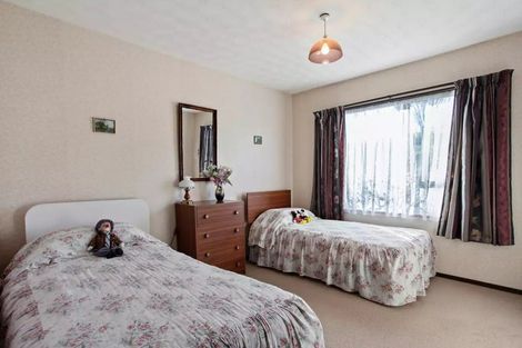 Photo of property in 25 Wyatt Place, Russley, Christchurch, 8042