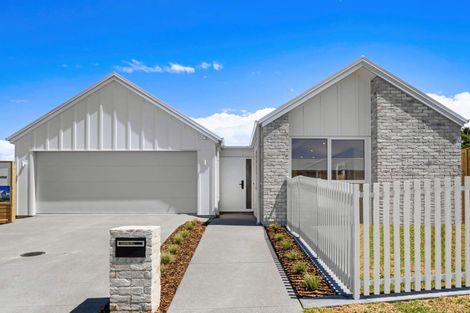 Photo of property in 2 Triplefin Avenue, Omokoroa, 3114