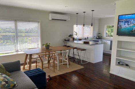 Photo of property in 1/43 Tramway Road, Beach Haven, Auckland, 0626