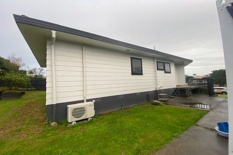 Photo of property in 38 Gosford Drive, Botany Downs, Auckland, 2010