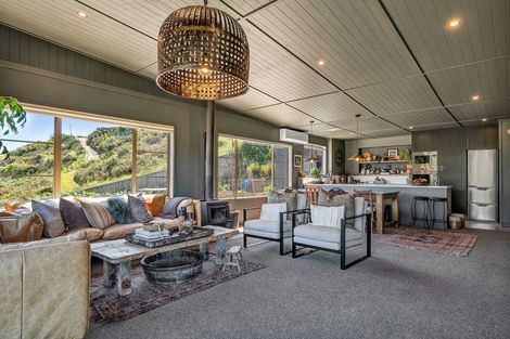 Photo of property in 69 North Street, Mokau, 4376