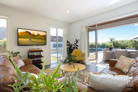 Photo of property in 23 Turpin Road, Riverhead, 0820