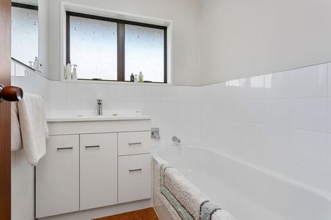 Photo of property in 16a Taylor Street, Cambridge, 3434