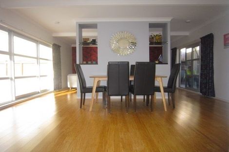 Photo of property in 1 Cherry Grove, Strathmore Park, Wellington, 6022