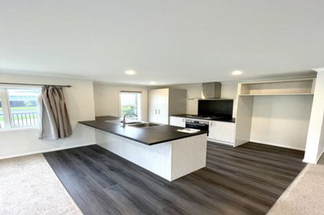 Photo of property in 1359 High Street, Taita, Lower Hutt, 5011