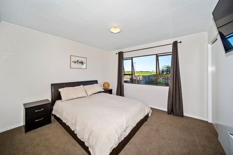 Photo of property in 57 Kaipikari Road, Urenui, 4375