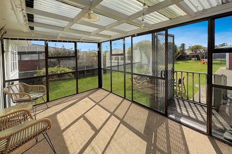 Photo of property in 5 Dorset Street, Levin, 5510