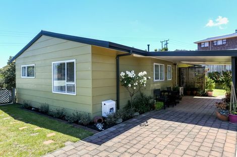 Photo of property in 11 Puketotara Street, Highlands Park, New Plymouth, 4312