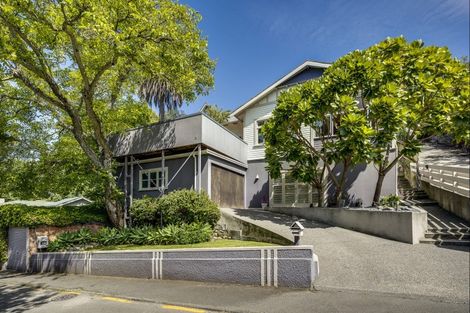 Photo of property in 8 Brewster Street, Bluff Hill, Napier, 4110