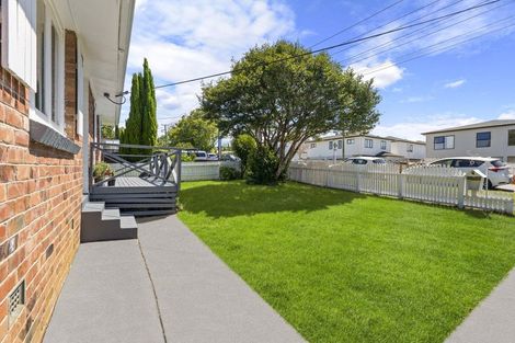 Photo of property in 146 Seabrook Avenue, New Lynn, Auckland, 0600